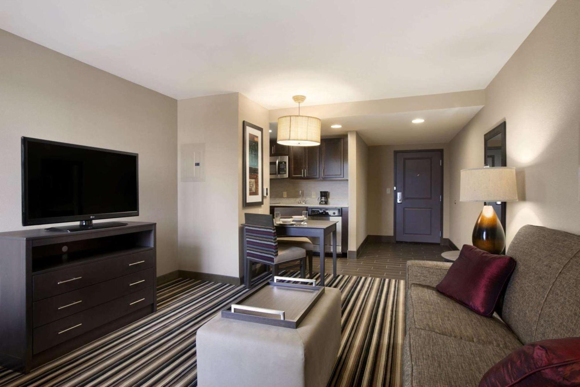โฮมวูด สวีท บาย ฮิลตัน โคลัมบัส/โอเอสยู Hotel ภายนอก รูปภาพ